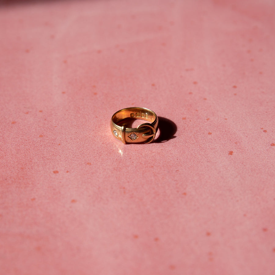 18k Gold Double Diamond Buckle Ring