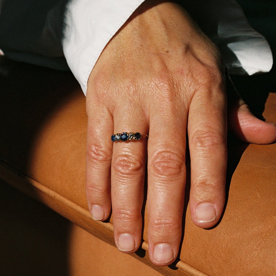 18k Diamond and Sapphire Victorian Ring