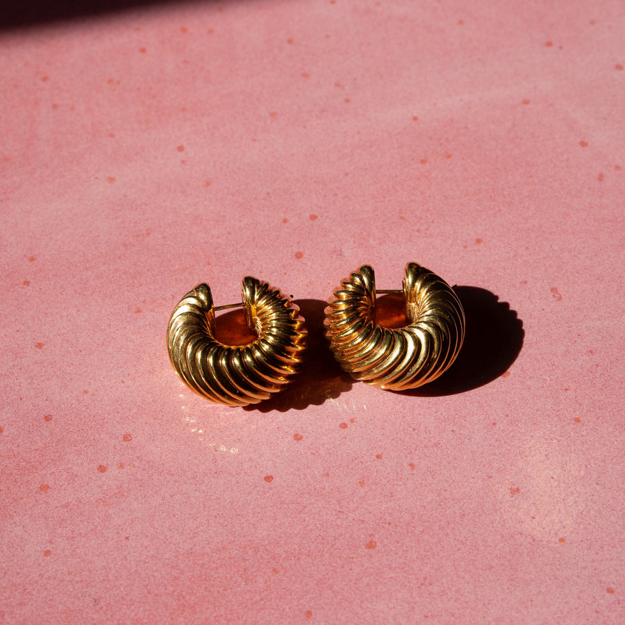Chimento 18k Gold Scalloped Hoops