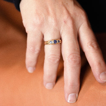 14k Gold Sapphire and Diamond Band Filigree Ring