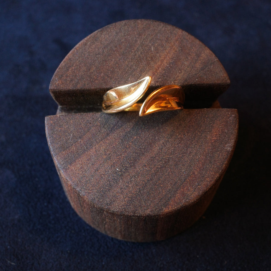 Van Cleef & Arpels Leaf Ring