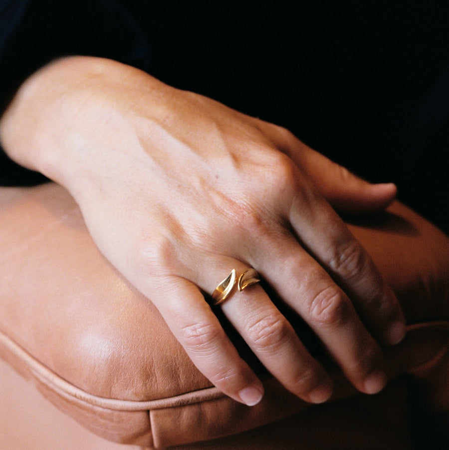 Van Cleef & Arpels Leaf Ring