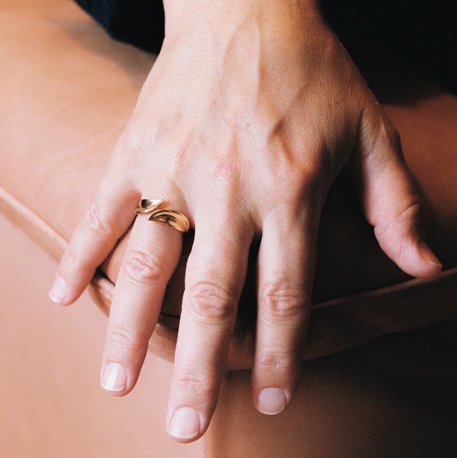 Van Cleef & Arpels Leaf Ring