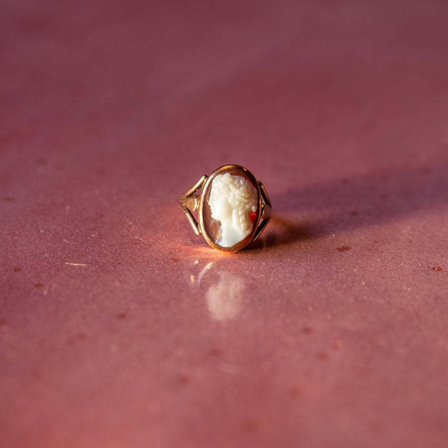 Antique 14k Gold Cameo Ring with Woman Motif