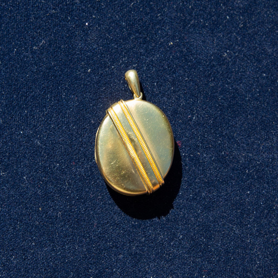 15k Ribbon Detail Locket
