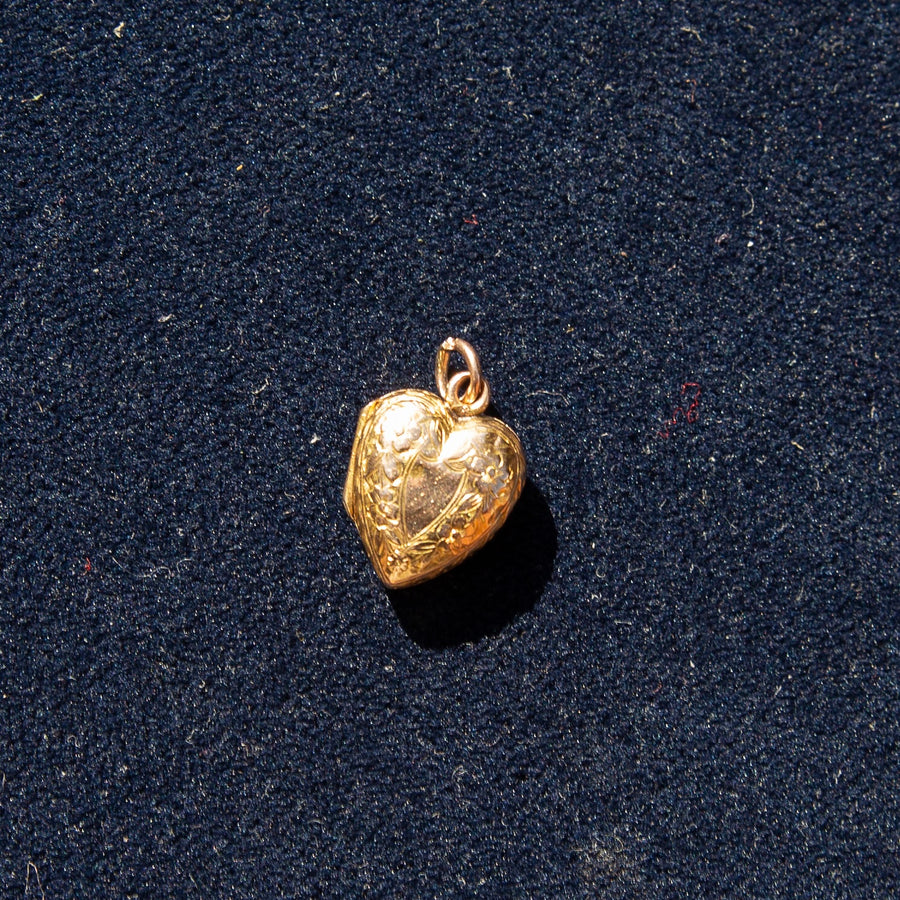 15k Gold Heart and Shield Motif