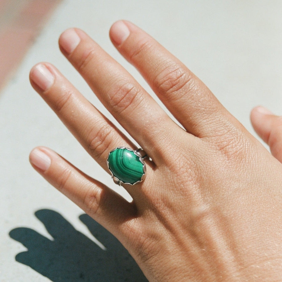 Sterling Wheat Trim Band with Malachite Stone