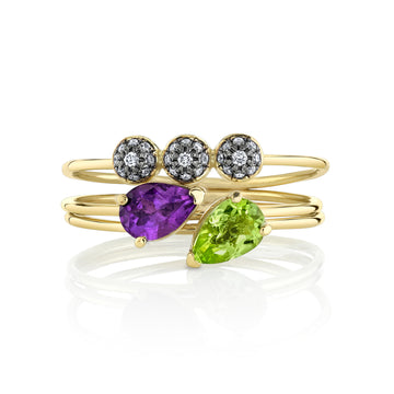 Pear Tres Stacking Ring Set